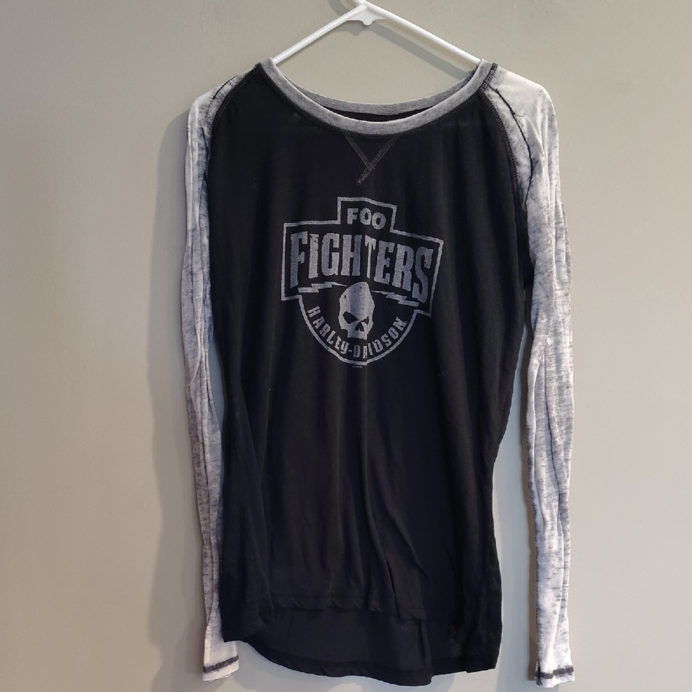 Harley-Davidson Women's 2X Black Top with Gray Sleeves‎ Foo Fighters Logo